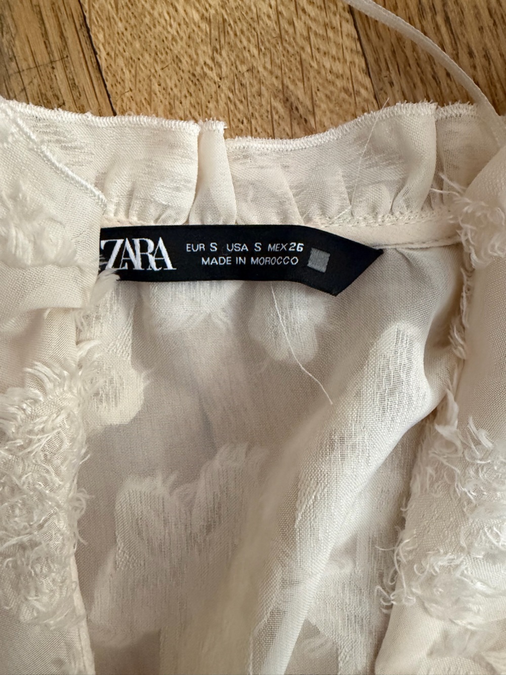 Zara Sheer Ivory Ruffled Blouse - Picture 4 of 4